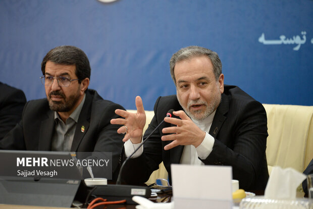 روز دوم سفر وزیر امور خارجه به همدان 32