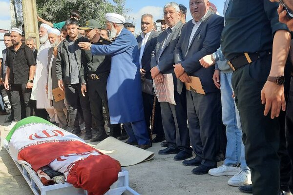 اقامه نماز بر پیکر صابر کاظمی