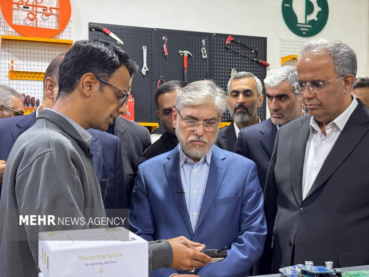 وزیر علوم از پارک علم و فناوری سیستان و بلوچستان بازدید کرد