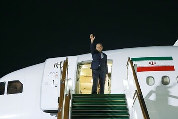 رئیس جمهور سنندج را به مقصد تهران ترک کرد