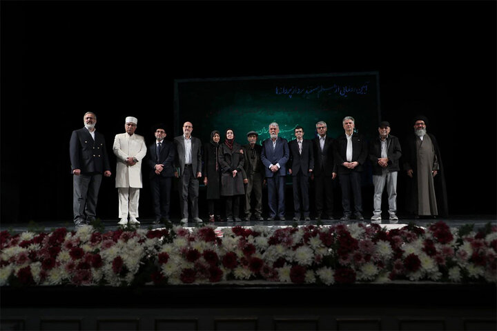 «پرواز پروانهها» با حضور وزیر فرهنگ و ارشاد رونمایی شد