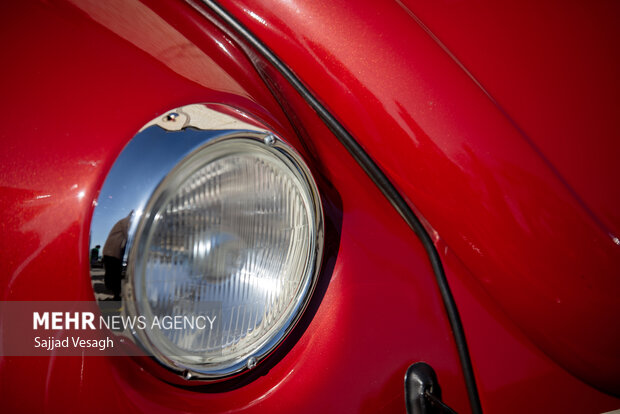 همایش خودروهای کلاسیک در همدان
