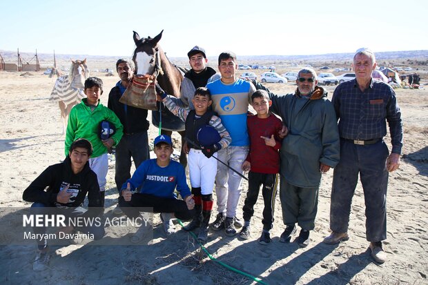 کورس اسبدوانی پاییزه روستای باغلق