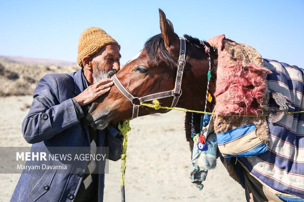 کورس اسبدوانی پاییزه روستای باغلق