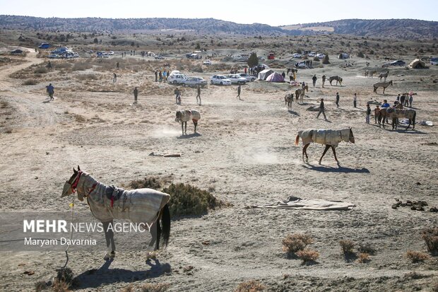 کورس اسبدوانی پاییزه روستای باغلق