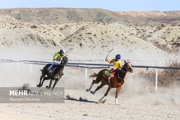 کورس اسبدوانی پاییزه روستای باغلق