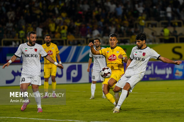 لیگ برتر فوتبال- فجر شهید سپاسی و مس رفسنجان
