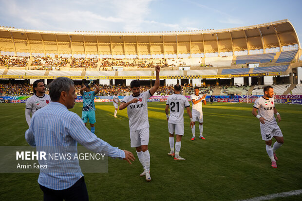 لیگ برتر فوتبال- فجر شهید سپاسی و مس رفسنجان