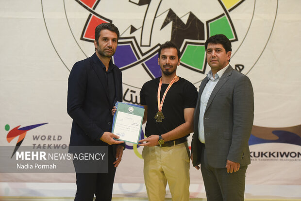 اختتامیه لیگ و تجلیل از مدال آوران جهانی و آسیایی