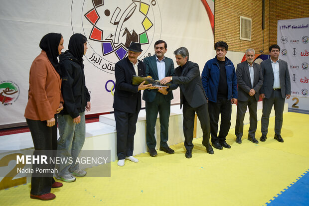 اختتامیه لیگ و تجلیل از مدال آوران جهانی و آسیایی