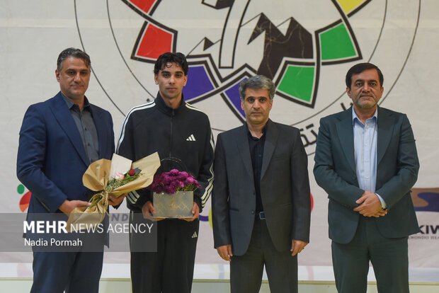 اختتامیه لیگ و تجلیل از مدال آوران جهانی و آسیایی