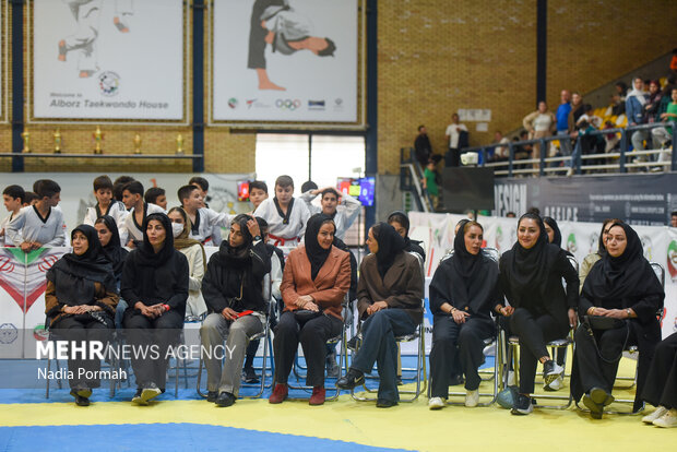 اختتامیه لیگ و تجلیل از مدال آوران جهانی و آسیایی