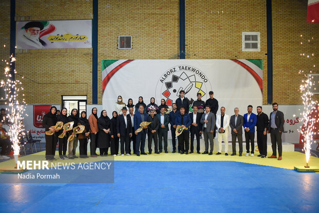 اختتامیه لیگ و تجلیل از مدال آوران جهانی و آسیایی