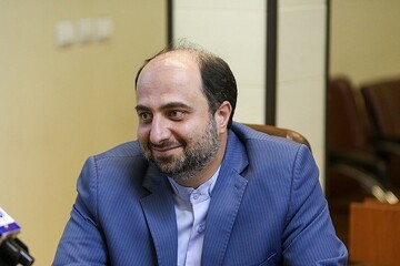 اعطای تندیس فداکاری به ۳۷ دانشجو/تشکیل باشگاه دانشجویان فداکار