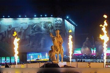 مقابل ایران زانو می‌زنید و عبرت می‌شوید