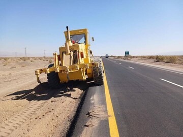 عبداللهی: ۲ هزار کیلومتر از جاده های کرمان شانه‌ سازی شد