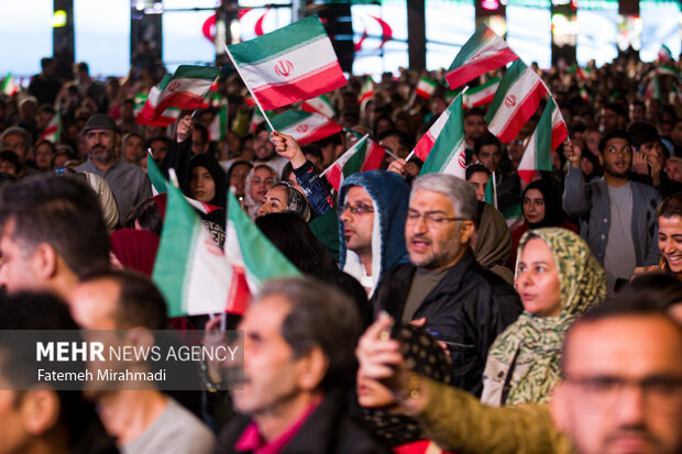 زانوهای استکبار خاک ایران را می شناسند