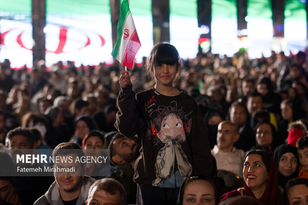 اختتامیه پویش «در مقابل ایران دوباره زانو می‌زنید»