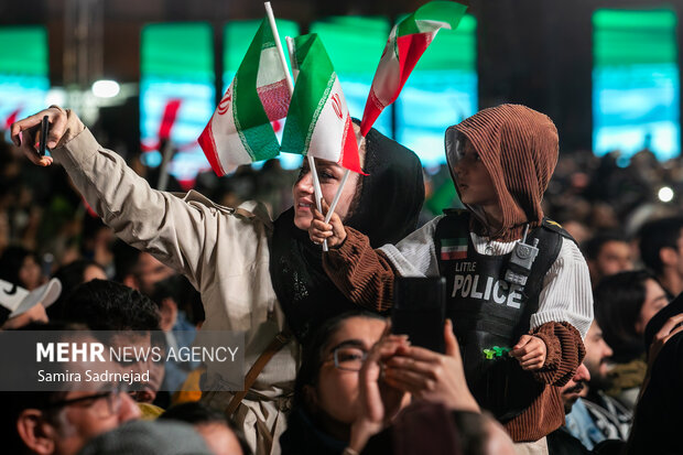 حقانی: تاریخ ایران قصهای جذاب برای جهان است