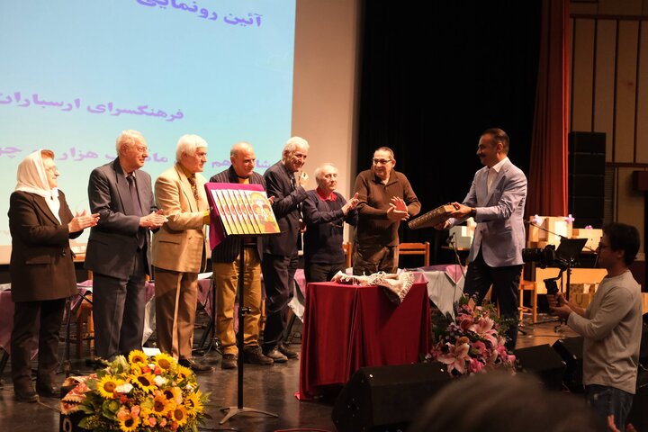 سنتور کودک رونمایی شد ؛ شرح یک تجربه با عشق سنتور کودک رونمایی شد ؛ شرح یک تجربه با عشق