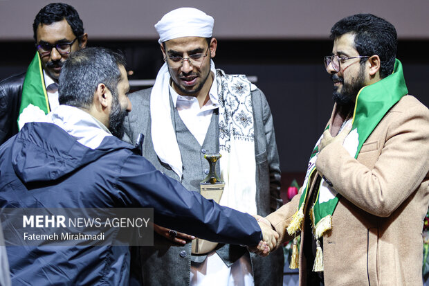 افتتاح نمایشگاه شهید یمن