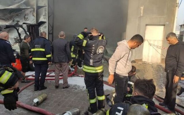 Kocaeli’de parfüm deposunda yangın: 6 ölü