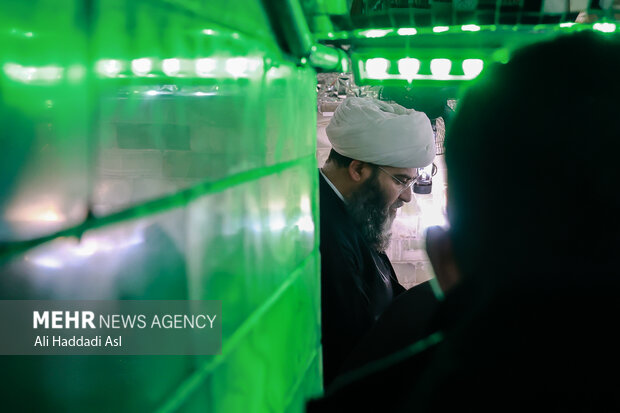 بازدید و زیارت رئیس سازمان تبلیغات اسلامی از امام زاده یحیی (ع) تهران