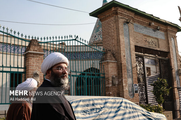 بازدید و زیارت رئیس سازمان تبلیغات اسلامی از امام زاده یحیی (ع) تهران