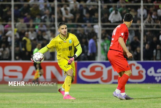 لیگ برتر فوتبال - خیبر خرم‌آباد و تراکتور تبریز