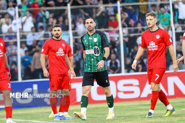 لیگ برتر فوتبال - خیبر خرم‌آباد و تراکتور تبریز