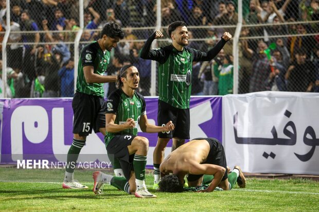 لیگ برتر فوتبال - خیبر خرم‌آباد و تراکتور تبریز