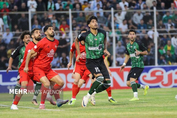 لیگ برتر فوتبال - خیبر خرم‌آباد و تراکتور تبریز