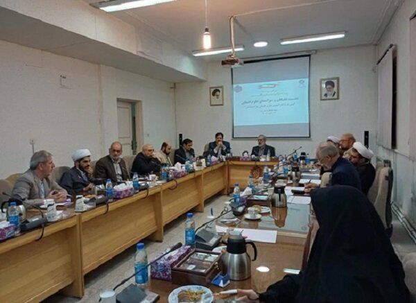 انساني،علوم،نخبگان،بنياد،استان،اجتماعي،ناكارآمدي،جلسات،تدوين ...