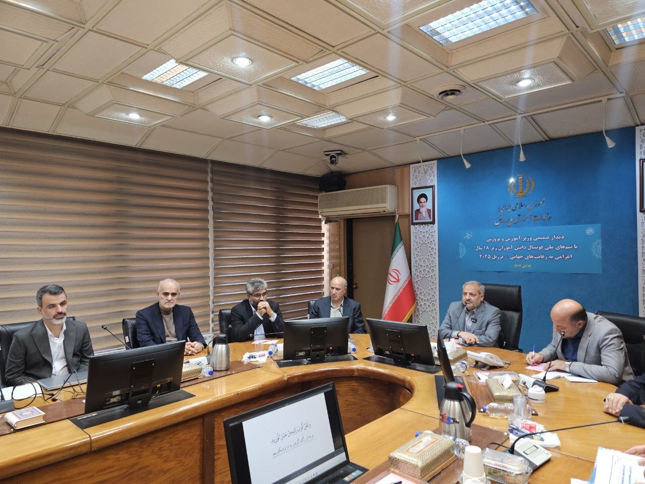 تاج: کارخانه بازیکن سازی راه انداختیم/ از کل لیگ برتر بیشتر تیم داریم