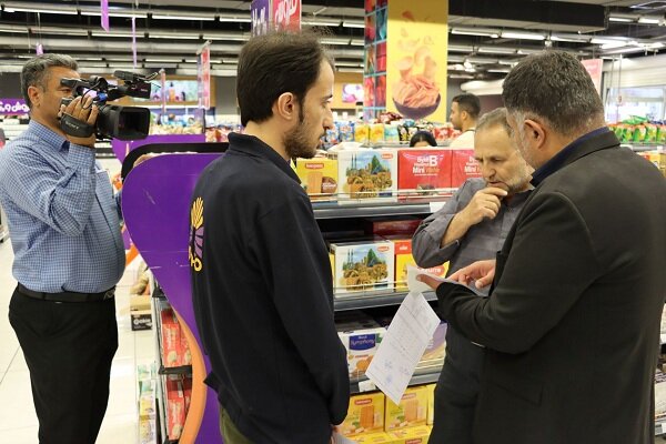 بازار آذربایجان غربی زیر تیغ نظارت؛ تشکیل ۱۲ هزارپرونده تخلف صنفی