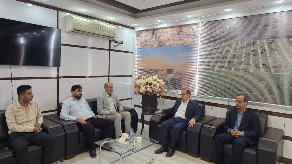 فرماندار دیر: رسانهها بازوهای اصلی توسعه هستند