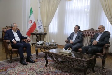 سرمست خواستار اختیارات ویژه برای واردات نهاده‌های دامی شد