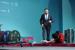 آخرین وضعیت مصدومیت وزنه‌بردار ایرانی