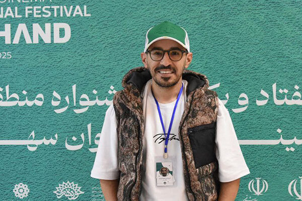 گلایه یک فیلمساز از جشنواره شهر؛ هنوز تکلیف نمایش آثار کوتاه مشخص نیست گلایه یک فیلمساز از جشنواره شهر؛ هنوز تکلیف نمایش آثار کوتاه مشخص نیست