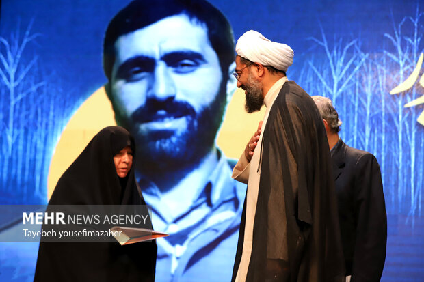 مراسم نکوداشت حاج رضاشکری پور در همدان