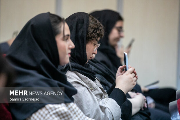 نشست بزرگداشت علامه اقبال