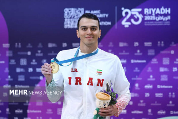 اولین طلای کاروان ورزش ایران از آب بیرون آمد؛ سامیار عبدلی قهرمان شد