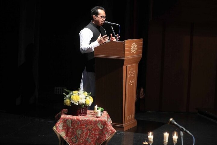 ایران برای اقبال سرزمین رویاست 3