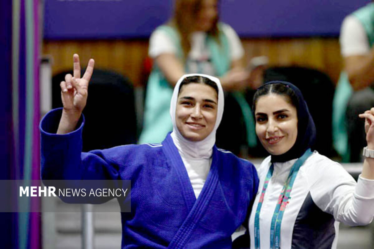 پرچمدار کاروان ورزش ایران طلسم بی‌مدالی را شکست؛ مدال برنز برای بربط