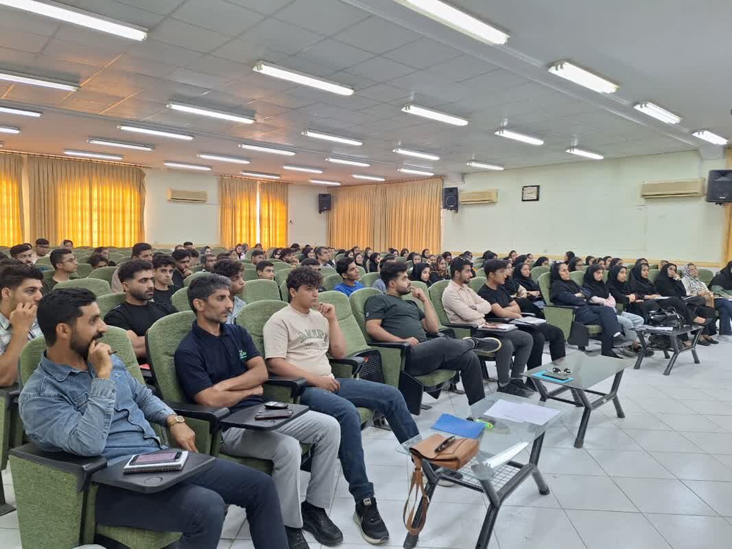 دوره آموزشی اطفای حریق و امداد و نجات در گناوه برگزار شد