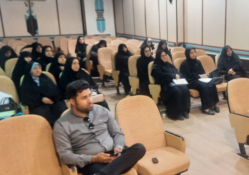 اولین دوره مقدماتی معارف مهدویت در دیلم برگزار شد