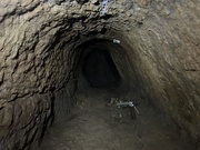 دژمنده؛ شهر زیرزمینی خوئین در آستانه تخریب