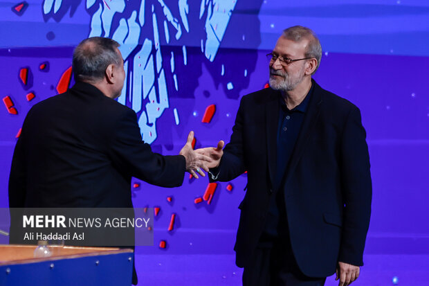 اختتامیه «همایش ما و غرب در آراء و اندیشه‌های حضرت آیت الله العظمی خامنه‌ای»