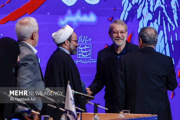 اختتامیه «همایش ما و غرب در آراء و اندیشه‌های حضرت آیت الله العظمی خامنه‌ای»