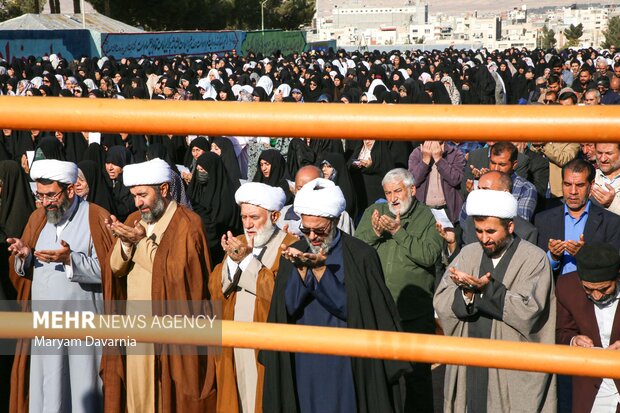 نماز طلب باران در <a href='https://sayeb.ir/tag/%d8%a8%d8%ac%d9%86%d9%88%d8%b1%d8%af'></div>بجنورد</a>